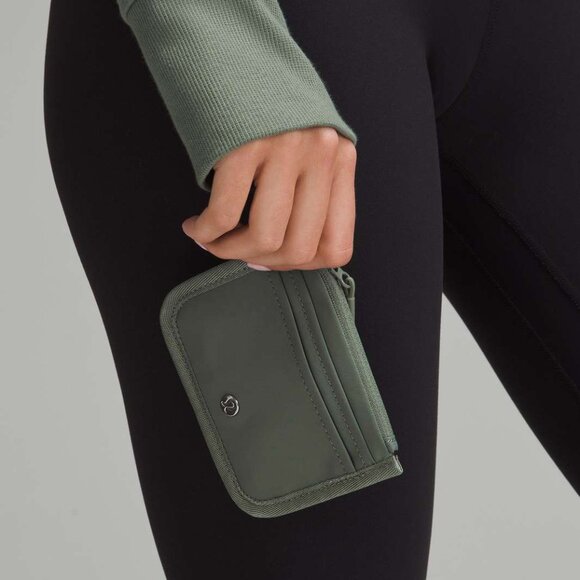 NWT Lululemon True Identity Card Case, Grey Eucalyptus - Picture 2 of 5